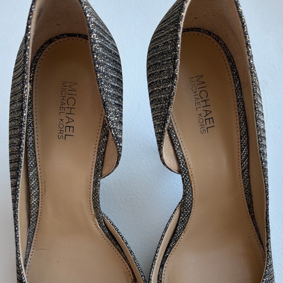 Michael Kors Women's metallic mesh Textured Black and Silver Heels - Picture 5 of 6